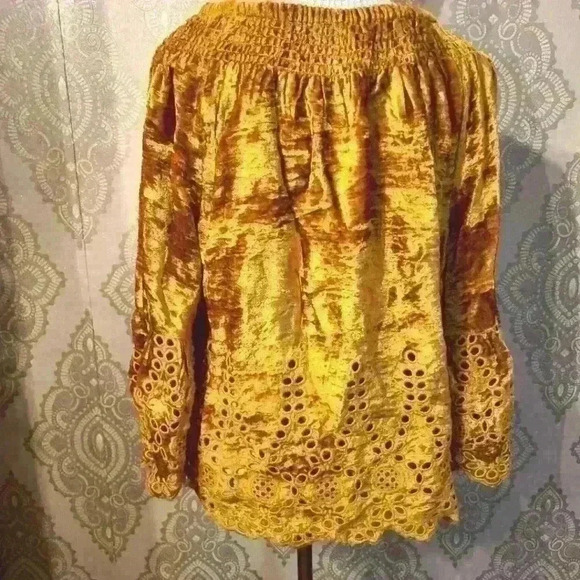 John Mark Smocked Velvet Eyelet Off Shoulder Long Marigold Top Blouse M - Picture 2 of 5